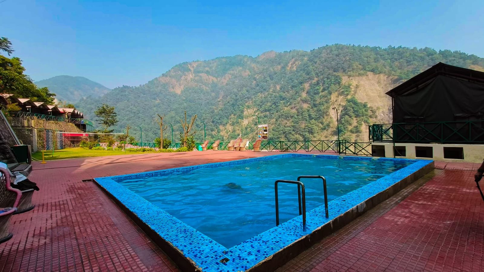 DJ Night & Swimming Pool